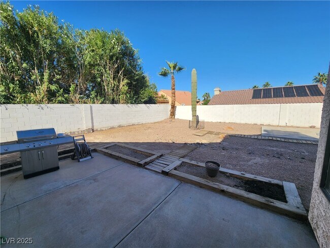 Building Photo - 25 Jensen Dr