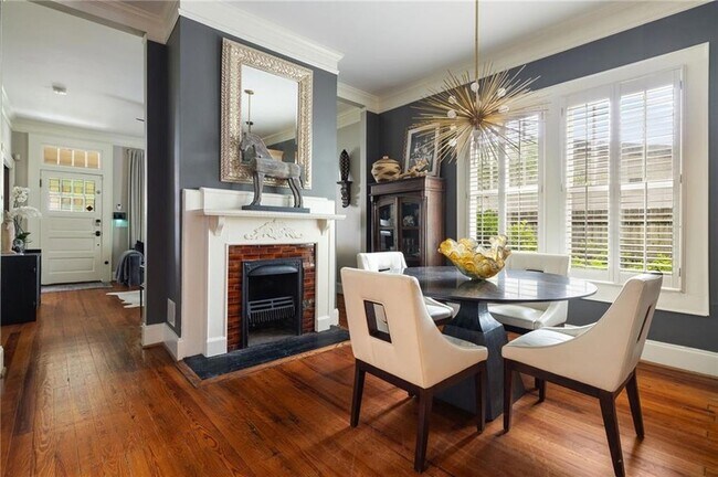 Building Photo - 28 Clay St SE