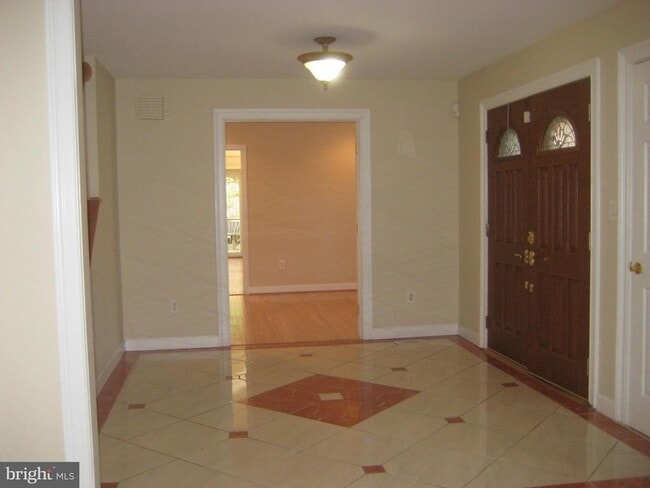 Building Photo - 8022 Cypress Grove Ln