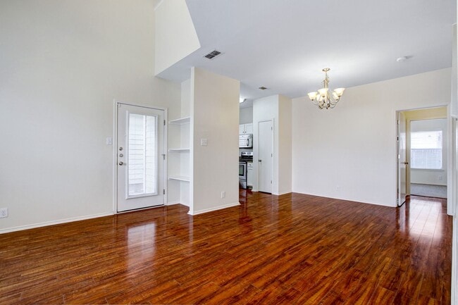 Building Photo - 2619 Crown Arbor Dr