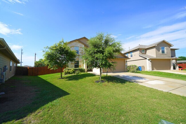 Building Photo - Gorgeous Selma Living with a Inground Pool...