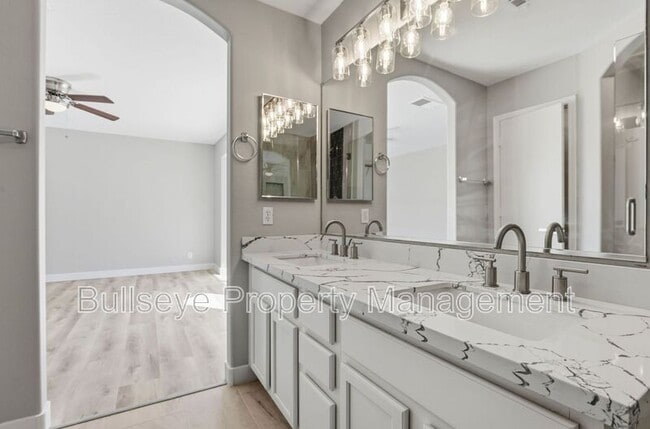 Building Photo - 2163 S Tucana Ln