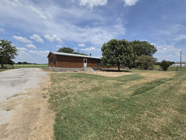 Building Photo - 3-2 Mobile Home