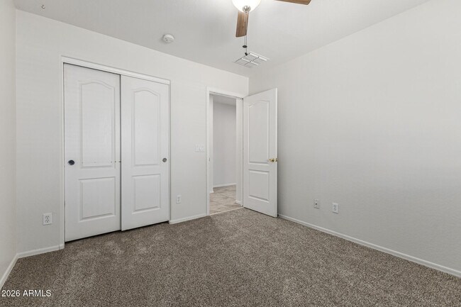 Building Photo - 1429 S 237th Ln