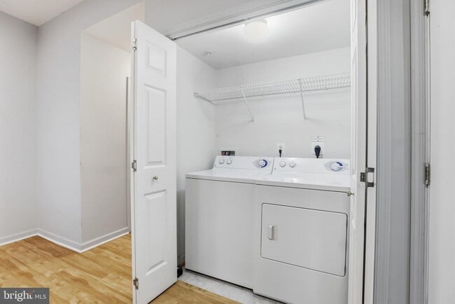 Building Photo - 2957 Huntington Grove Square