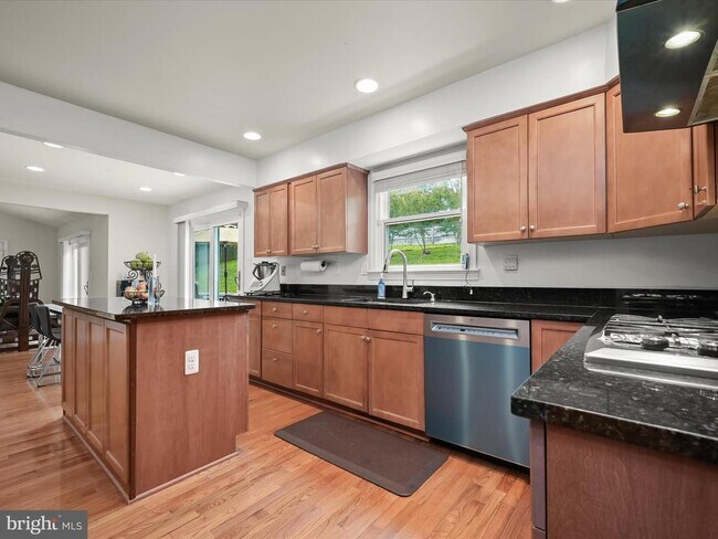 Building Photo - 7704 Zulima Ct