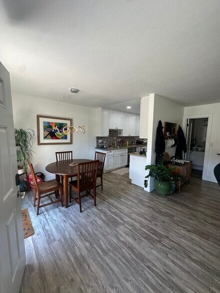 Building Photo - 4146 Camino Ticino