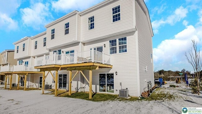 Building Photo - 8309 Alexander Ct