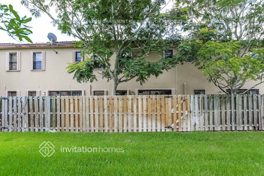 Building Photo - 23727 SW 114th Pl