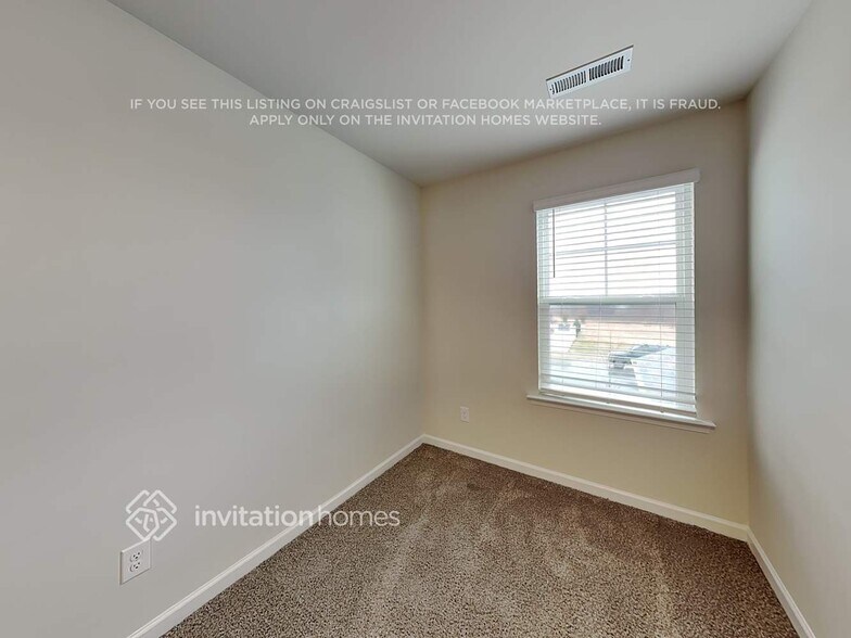 Building Photo - 4014 Weddington Pointe Dr