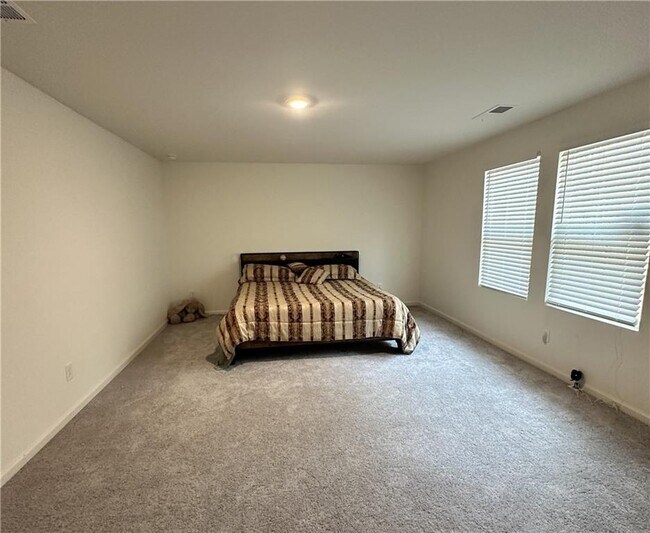 Building Photo - 7353 Cranleigh St