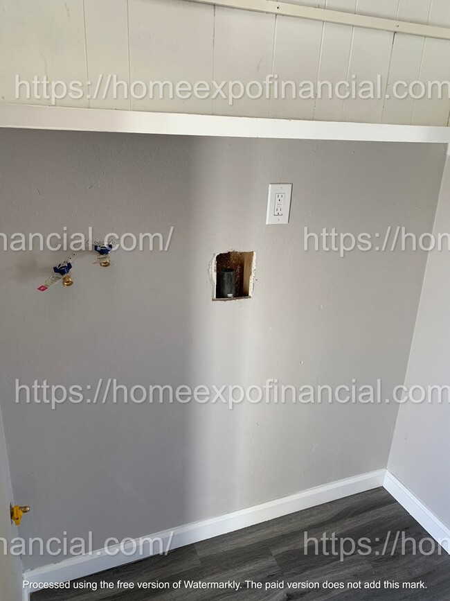 Building Photo - Nice Home For Rent