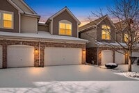 Building Photo - 898 McKenzie Station Dr