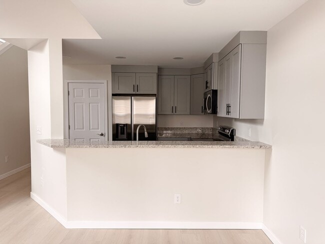 Building Photo - 229 Cothran Rd