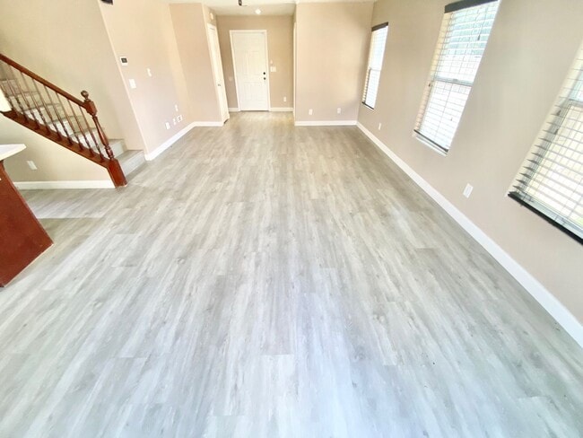 Building Photo - STUNNING 2 STORY HOME 3 BEDROOM 2.5 BATH W/ ONE CAR GARAGE IN A GATED COMMUNITY!