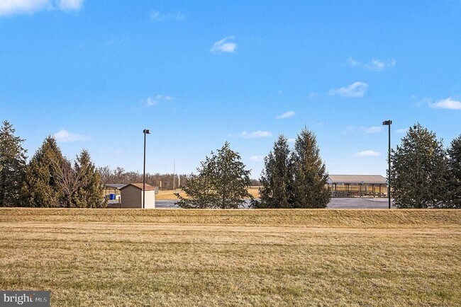 Building Photo - 156 Sparrow Rd