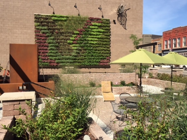 Building Photo - 127 E Main St