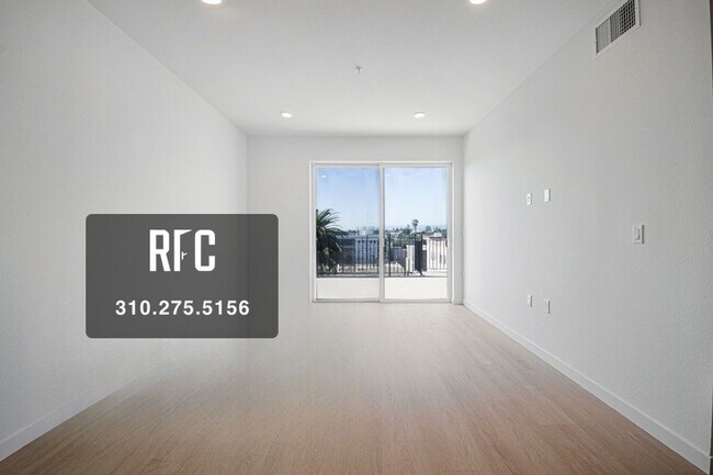 Building Photo - Welcome to the Gramercy
