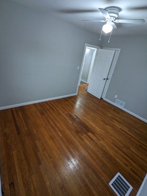 Building Photo - 516 Dale Ave