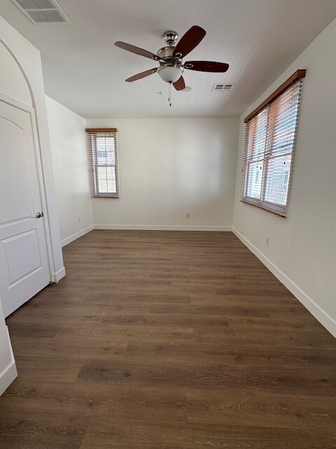 Building Photo - 3651 E Leslie Dr