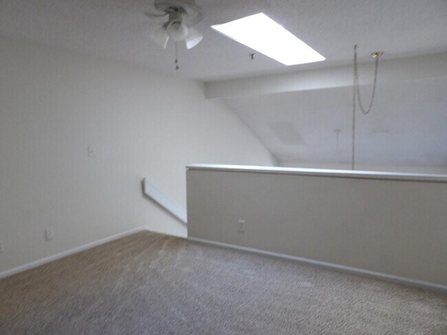 Building Photo - 1100 Possum Trot Rd
