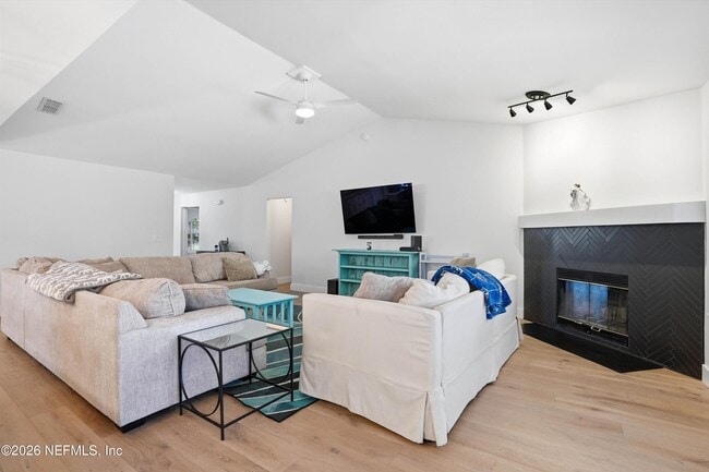 Building Photo - 13921 Intracoastal Sound Dr