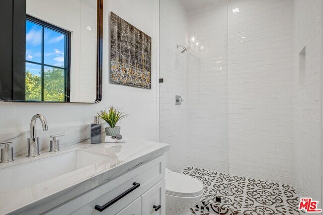 Building Photo - 12672 Stanwood Dr