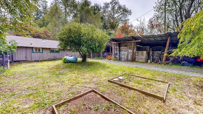 Building Photo - Adorable West County One Bedroom Cottage