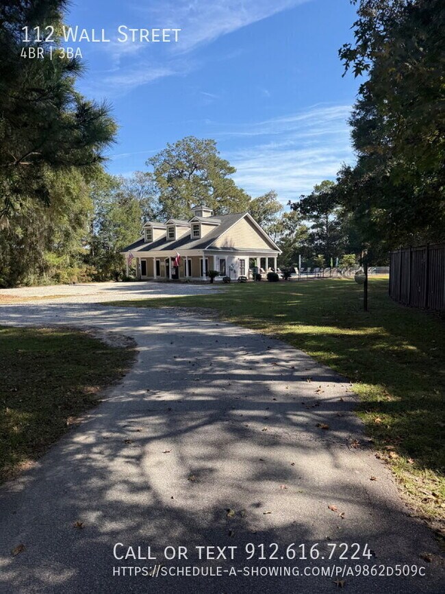 Building Photo - 112 Wall St