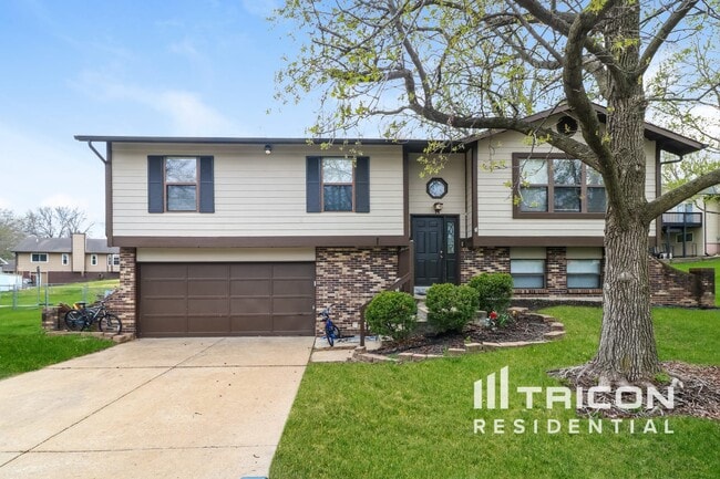 Building Photo - 14 Long Branch Ct