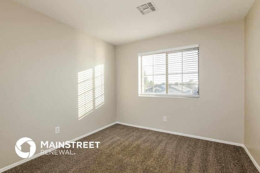 Building Photo - 13000 W Lisbon Ln