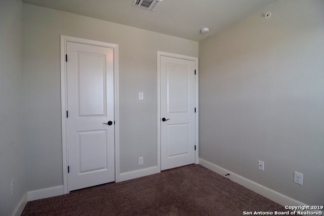 Building Photo - 6419 MELANZANE AVE