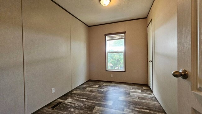 Building Photo - 5434 S Kansas St
