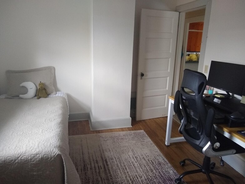 Building Photo - 135 West End Ave