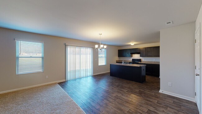 Building Photo - 129 Maple Tree Ln