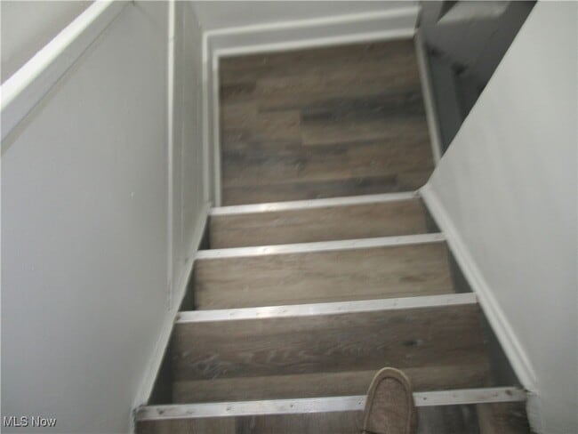 Building Photo - 3754 W 130th St