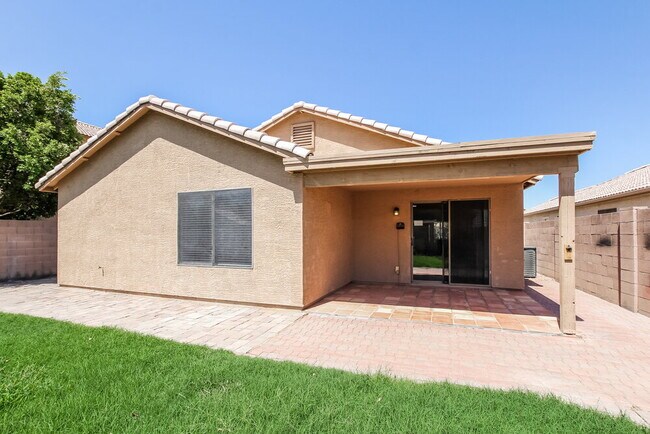 Building Photo - 8631 W Fargo Dr