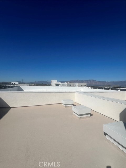 Building Photo - 1155 Walnut Ter