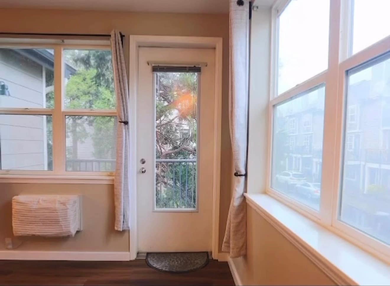 leads to deck - 1730 SE Halyard Ln