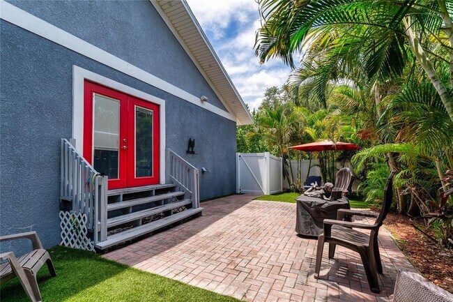 Building Photo - 3628 S Renellie Dr