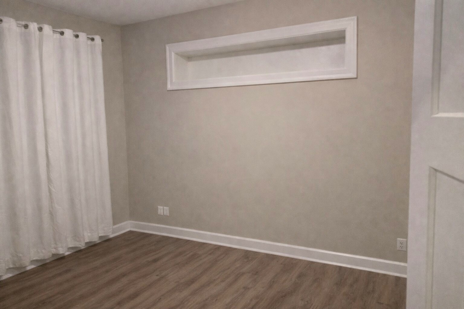 Building Photo - 4096 Orchard Dr