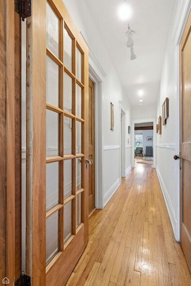 Building Photo - 5321 S Woodlawn Ave