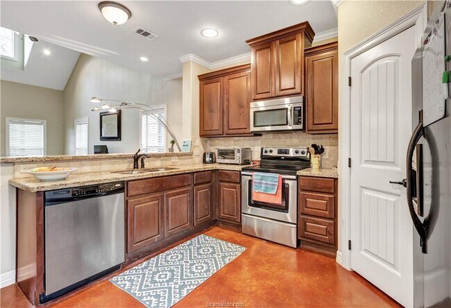 Building Photo - 1001 Welsh Ave