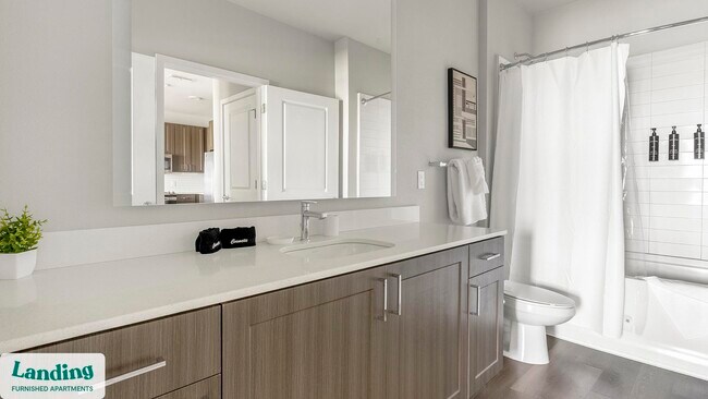 Building Photo - 6850 Foxtail Palm Wy