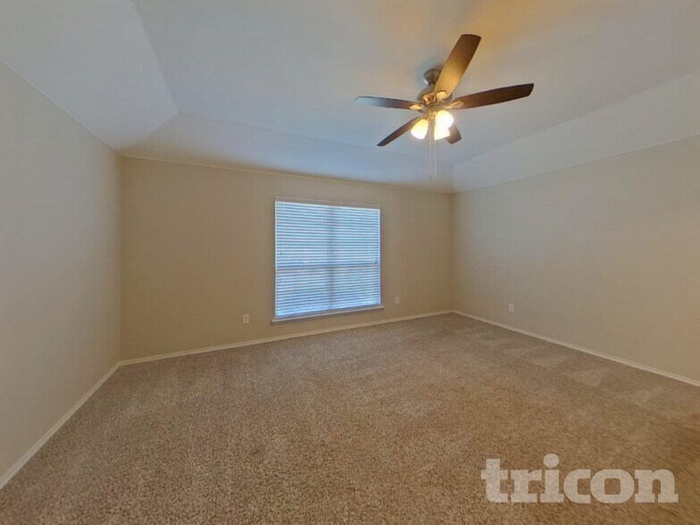 Building Photo - 712 Candelila Dr