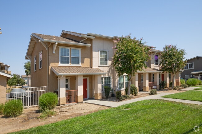 Primary Photo - North Avenue Apartments