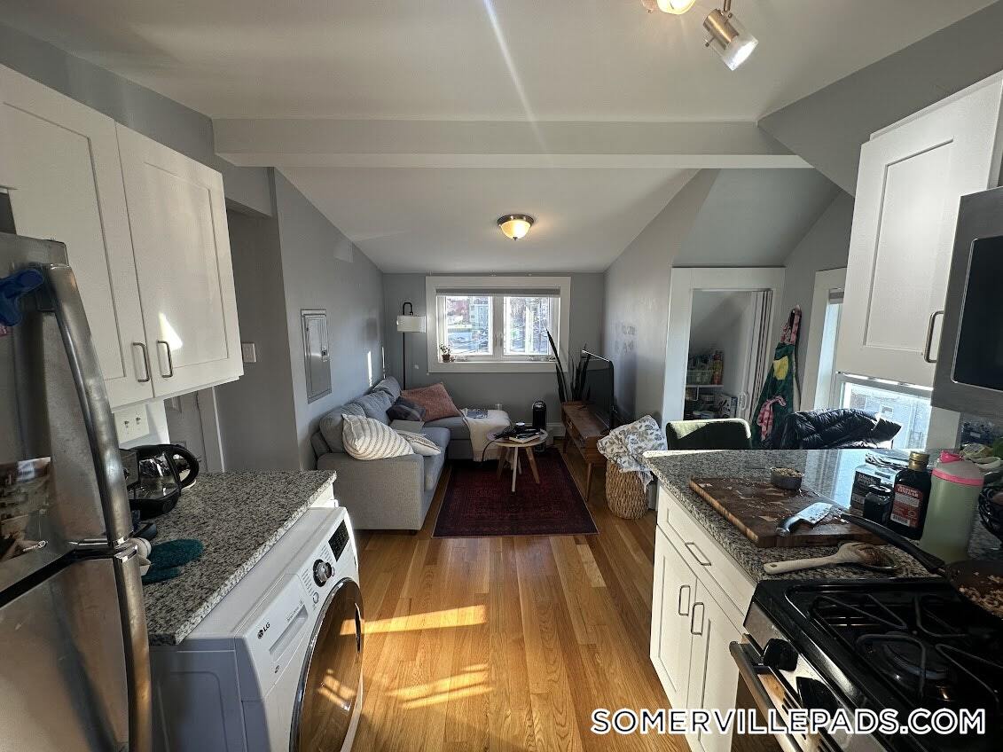 Building Photo - 287 Beacon St