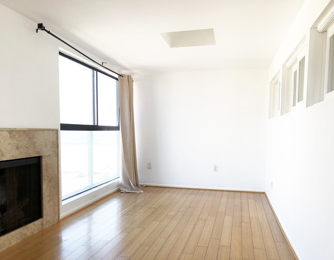 Building Photo - 1 Buccaneer St