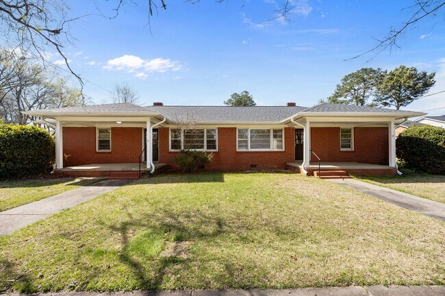 Building Photo - Duplex