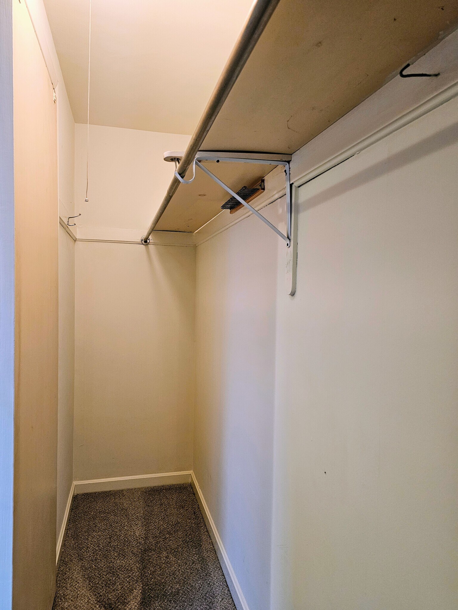 Building Photo - 292 W Main St